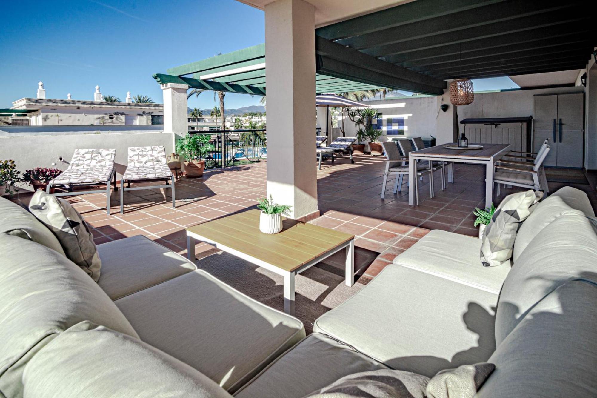 Lcr4- Large 3 Bed Close To Beaches Apartment